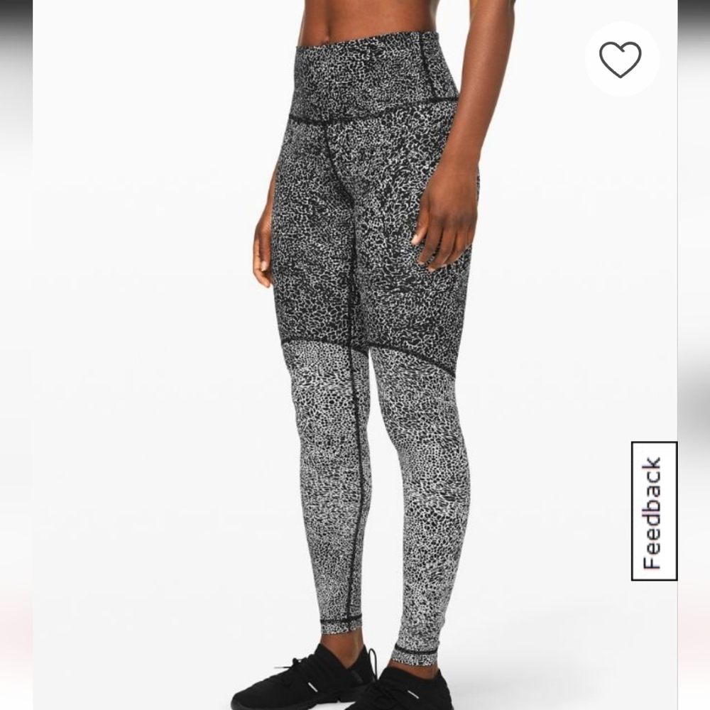 Lululemon Women's Black And White leggings size 6